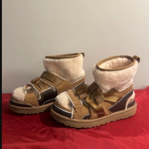 RARE UGG x FENG CHEN WANG CONVERTIBLE WOOL SANDAL BOOT, WOMEN US 8/ EUR 39 K-POP - Picture 2 of 6